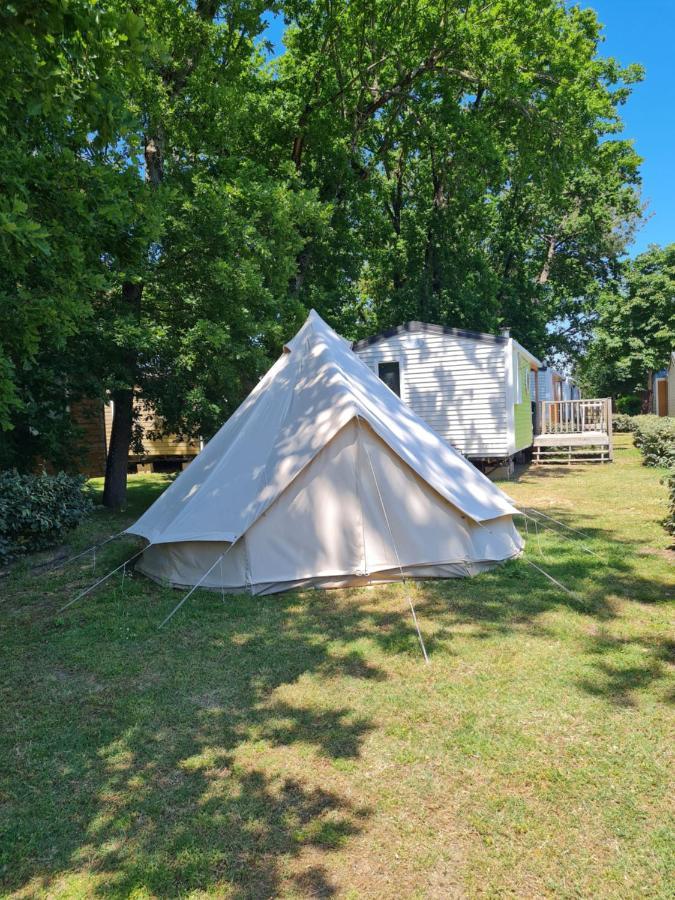 Camping Fleur D'Oleron Saint-Pierre-d'Oleron Kültér fotó
