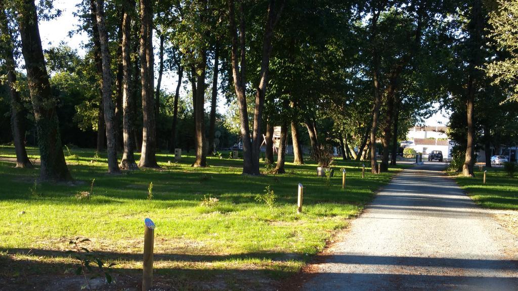 Camping Fleur D'Oleron Saint-Pierre-d'Oleron Kültér fotó